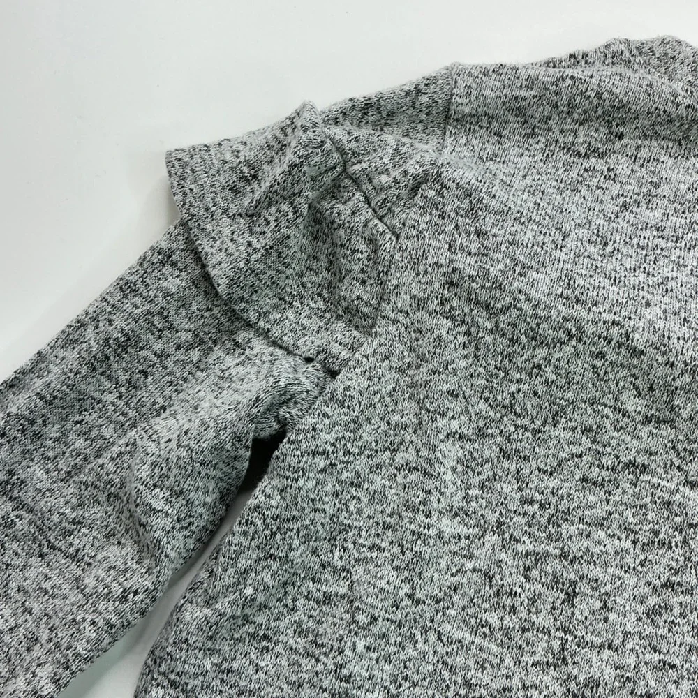 OshKosh Grey Knit Ruffle Top Kids Size 7 Long Sleeve Heathered GCL15234-AD-R